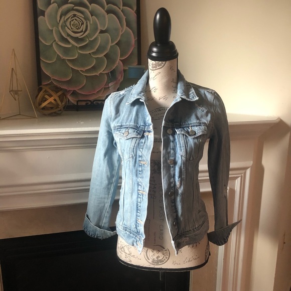 Old Navy Jackets & Blazers - Light Wash Denim Jacket Old Navy Jackets & Blazers - Light Wash Denim Jacket